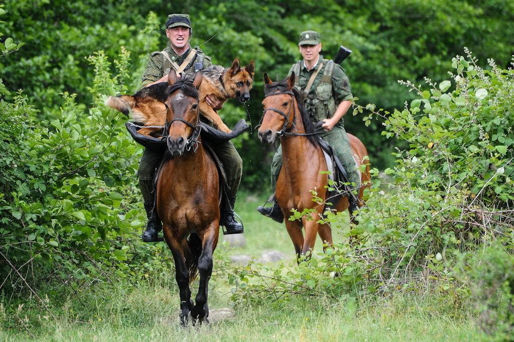 Защита Государственной границы есть согласованная деятельность федеральных органов государственной власти, субъектов Российской Федерации и органов местного самоуправления