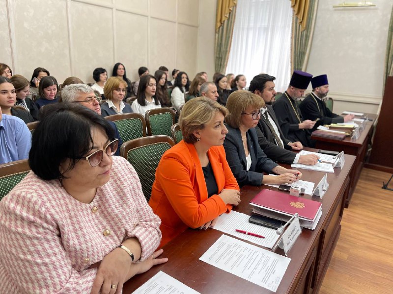  Парламентская встреча депутатов Народного Собрания (Парламента) Карачаево-Черкесской Республики с духовенством в рамках Епархиальных образовательных чтений на тему: «Религия и отечественная культура: потери и приобретения минувшего, образ будущего»