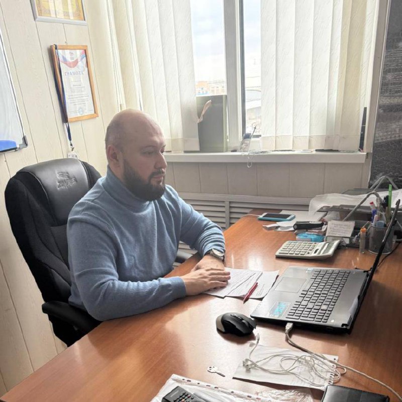 Обсуждение безопасности пищевой продукции на рынке готовой еды: участие Эльдара Магомедовича Кишмахова в общественных слушаниях