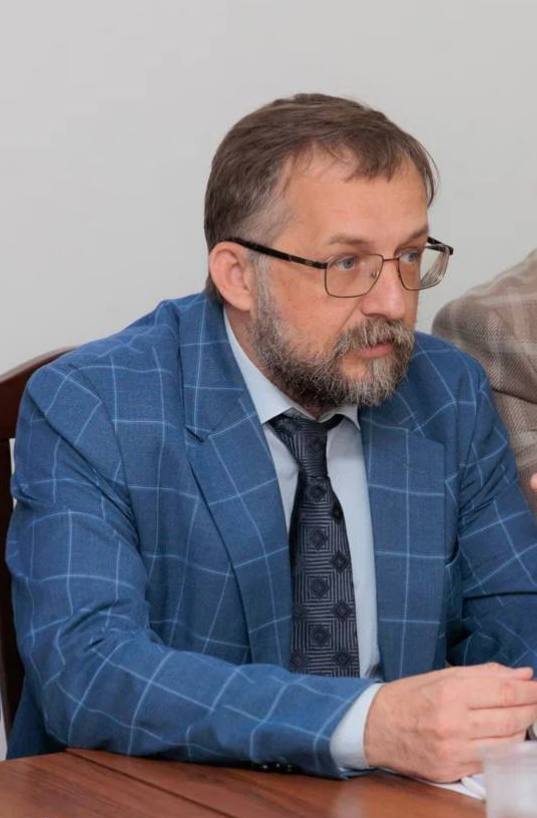 Главный редактор газеты «День республики», руководитель медиа группы Общественного штаба по наблюдателю за выборами КЧР Кратов Евгений Владимирович высказал свое мнение по поводу предстоящих выборов в сентябре