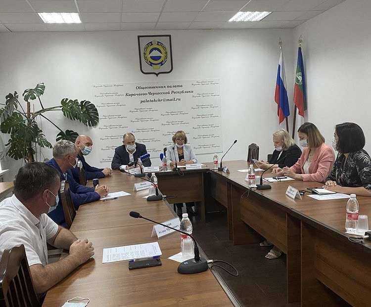 Подписание Соглашения между участниками избирательного процесса, участвующими в избирательных кампаниях в Единый день голосования 19 сентября 2021 года на территории КЧР
