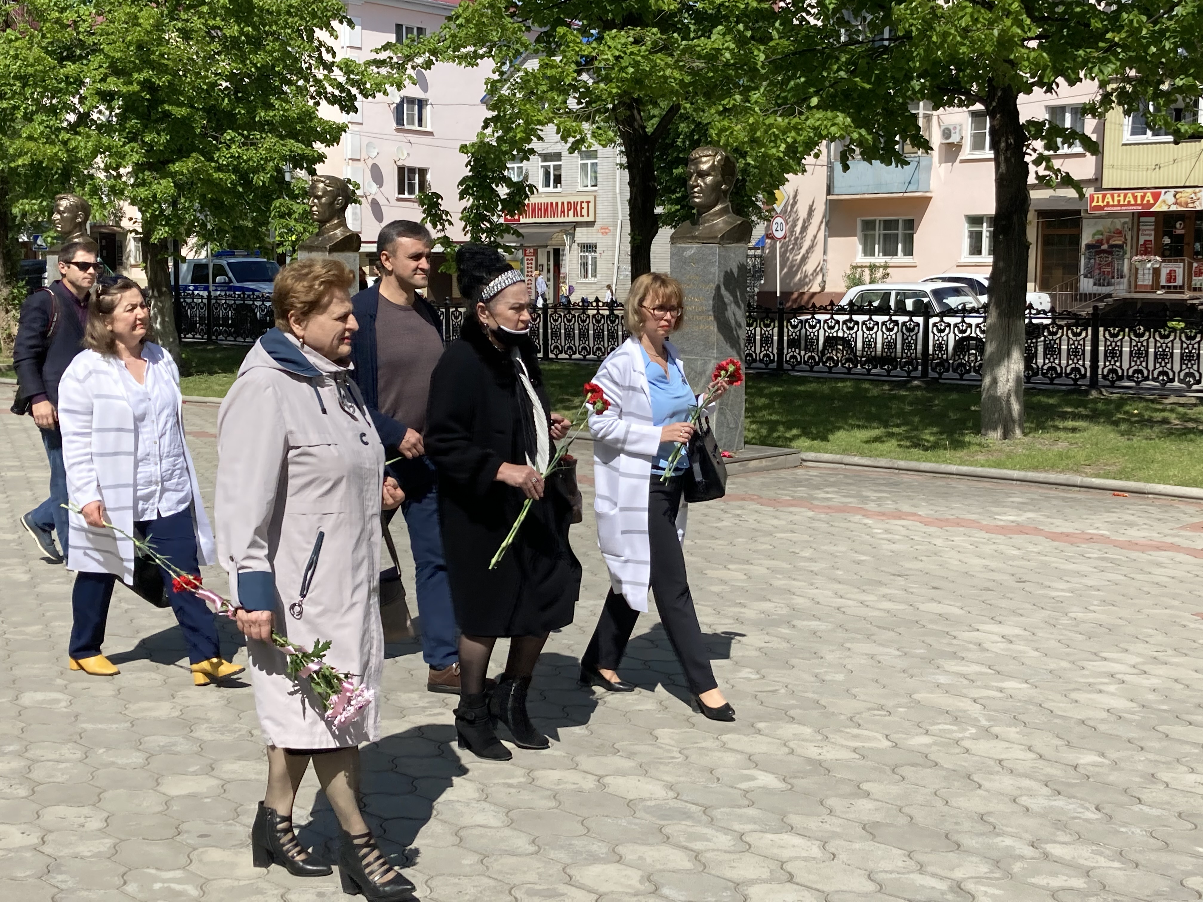 В Карачаево-Черкесии почтили память погибших в Казанской гимназии