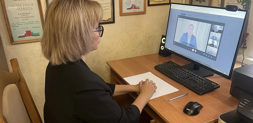 Председатель Общественной палаты КЧР приняла участие в подведении итогов избирательной кампании